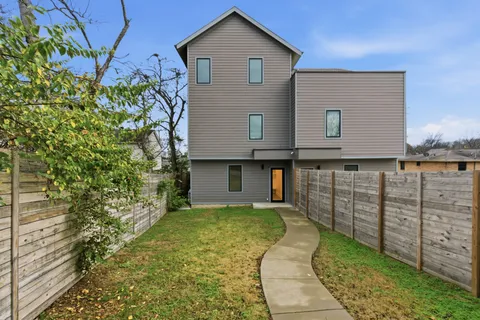 $695,000 | 807 32nd Avenue North, Unit B, Nashville, TN 37209