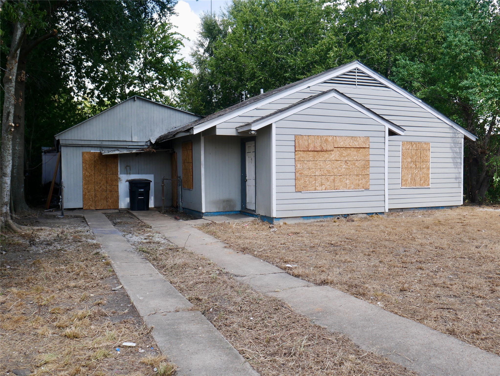 5221 Malmedy Road Houston, TX 77033 - Photo 1 of 11 Gallery Image 1