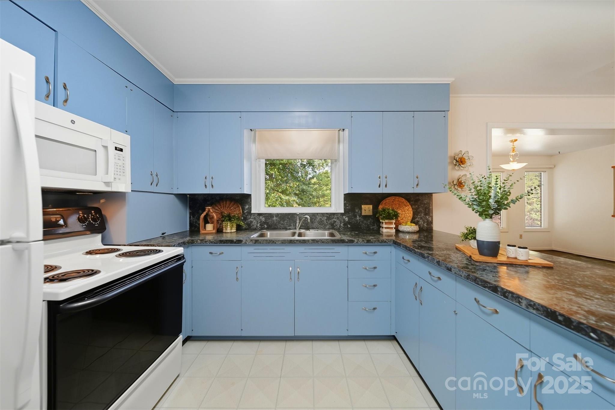 210 7th Avenue Southwest Conover, NC 28613 - Photo 15 of 41