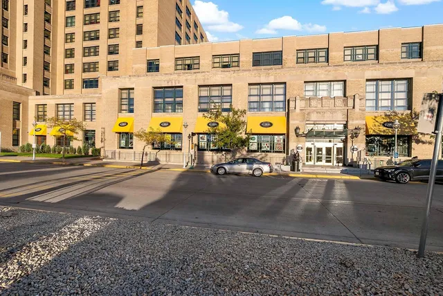$2,149 | 2929 Chicago Avenue, Unit 1003, Minneapolis, MN 55407
