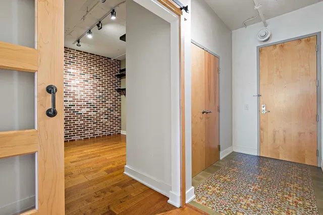 $2,149 | 2929 Chicago Avenue, Unit 1003, Minneapolis, MN 55407