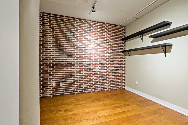 $2,149 | 2929 Chicago Avenue, Unit 1003, Minneapolis, MN 55407