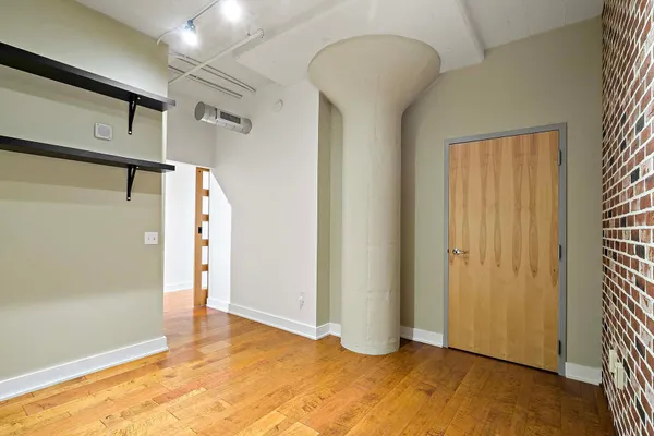 $2,149 | 2929 Chicago Avenue, Unit 1003, Minneapolis, MN 55407