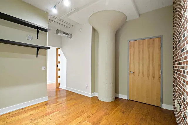 $2,149 | 2929 Chicago Avenue, Unit 1003, Minneapolis, MN 55407