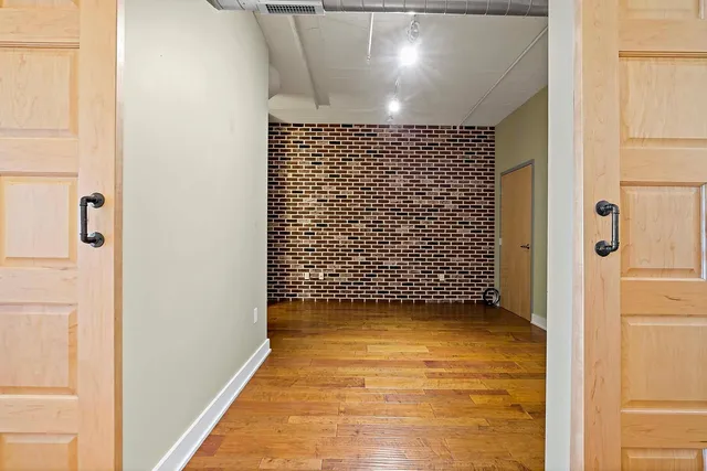 $2,149 | 2929 Chicago Avenue, Unit 1003, Minneapolis, MN 55407