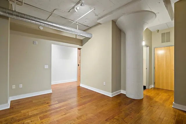 $2,149 | 2929 Chicago Avenue, Unit 1003, Minneapolis, MN 55407