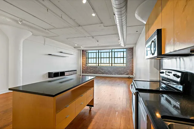 $2,149 | 2929 Chicago Avenue, Unit 1003, Minneapolis, MN 55407