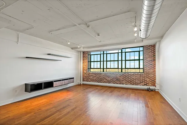 $2,149 | 2929 Chicago Avenue, Unit 1003, Minneapolis, MN 55407