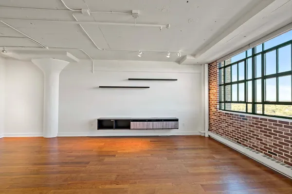 $2,149 | 2929 Chicago Avenue, Unit 1003, Minneapolis, MN 55407