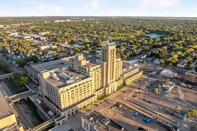 $2,149 | 2929 Chicago Avenue, Unit 1003, Minneapolis, MN 55407