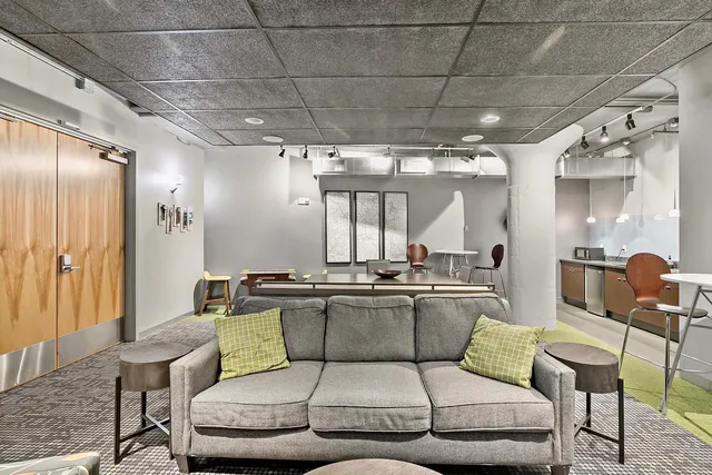 $2,149 | 2929 Chicago Avenue, Unit 1003, Minneapolis, MN 55407