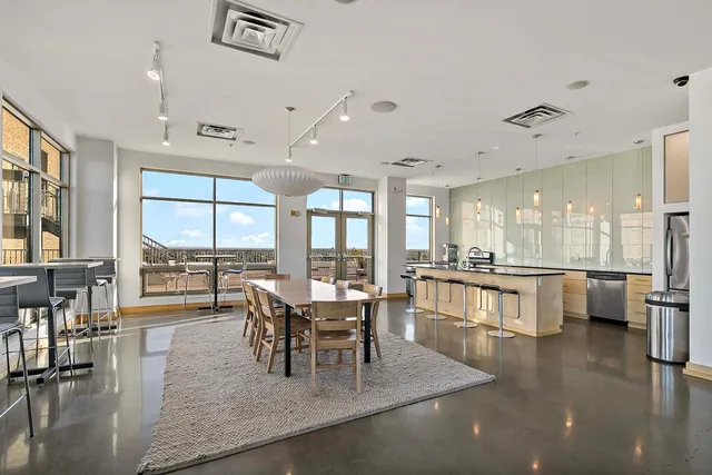 $2,149 | 2929 Chicago Avenue, Unit 1003, Minneapolis, MN 55407