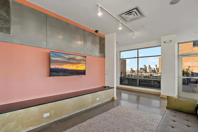 $2,149 | 2929 Chicago Avenue, Unit 1003, Minneapolis, MN 55407