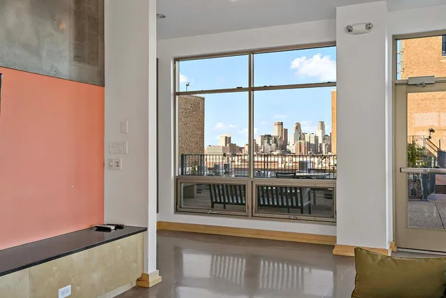 $2,149 | 2929 Chicago Avenue, Unit 1003, Minneapolis, MN 55407