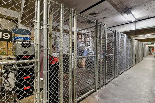 $2,149 | 2929 Chicago Avenue, Unit 1003, Minneapolis, MN 55407