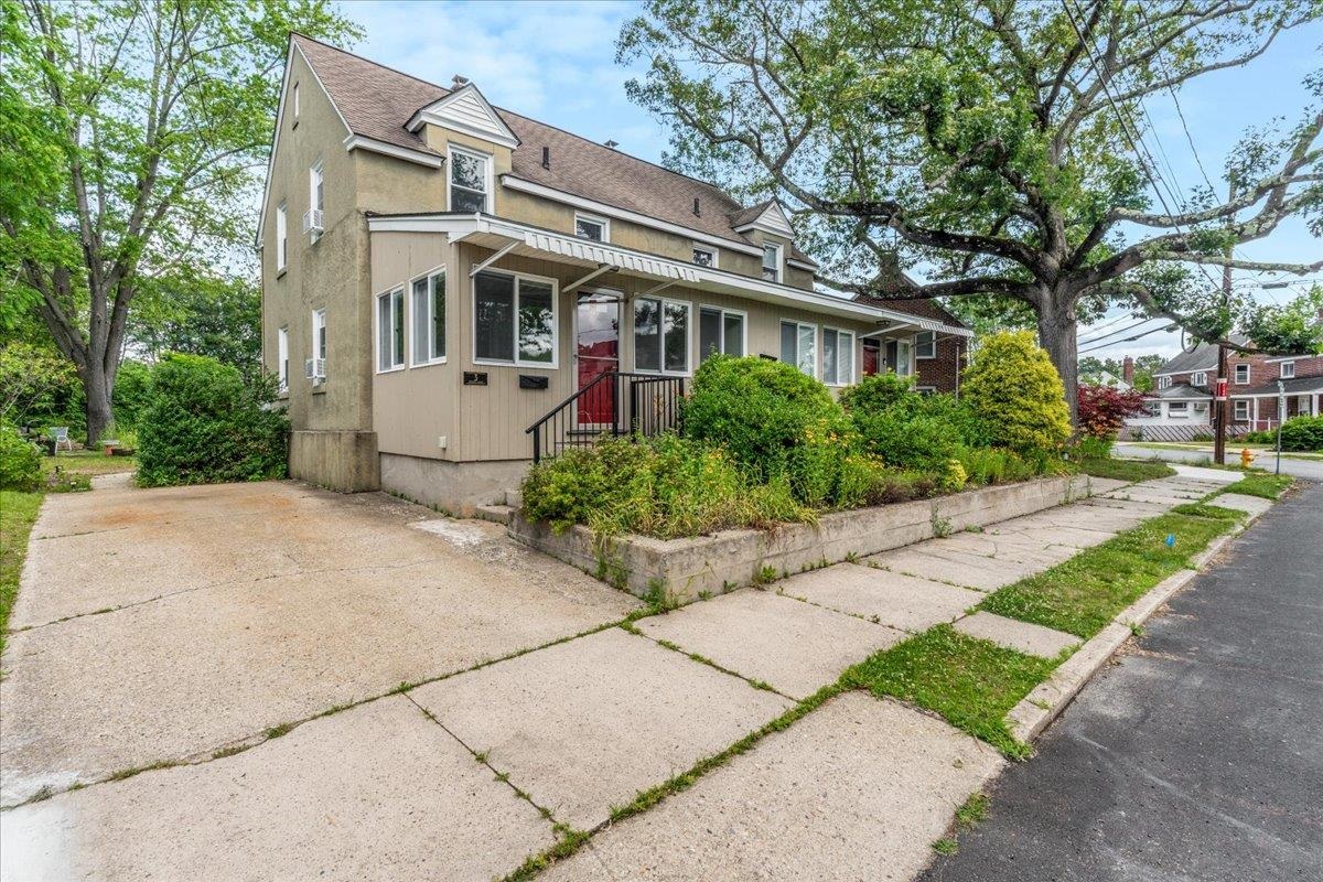 3 Perry Avenue Nashua, NH 03060 - Photo 2 of 32