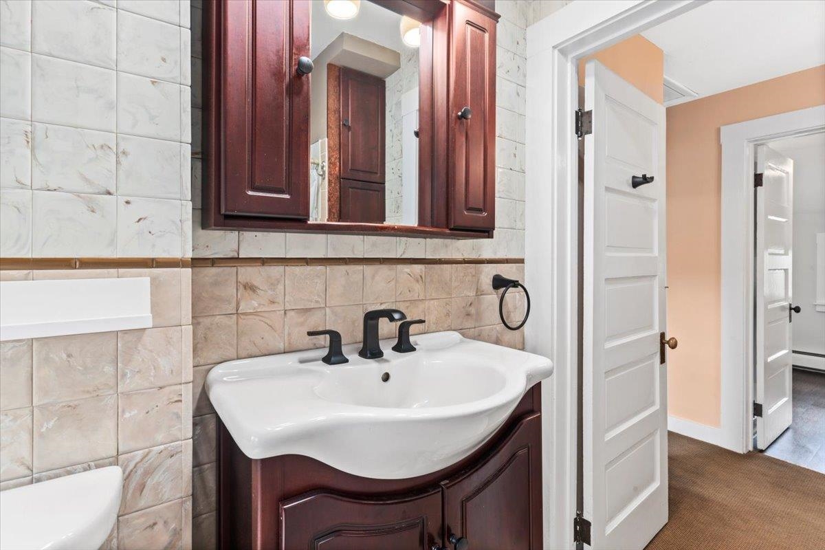 3 Perry Avenue Nashua, NH 03060 - Photo 23 of 32