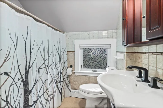 $2,600 | 3 Perry Avenue, Nashua, NH 03060