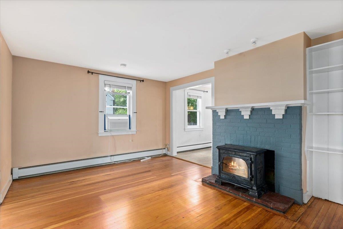 3 Perry Avenue Nashua, NH 03060 - Photo 8 of 32