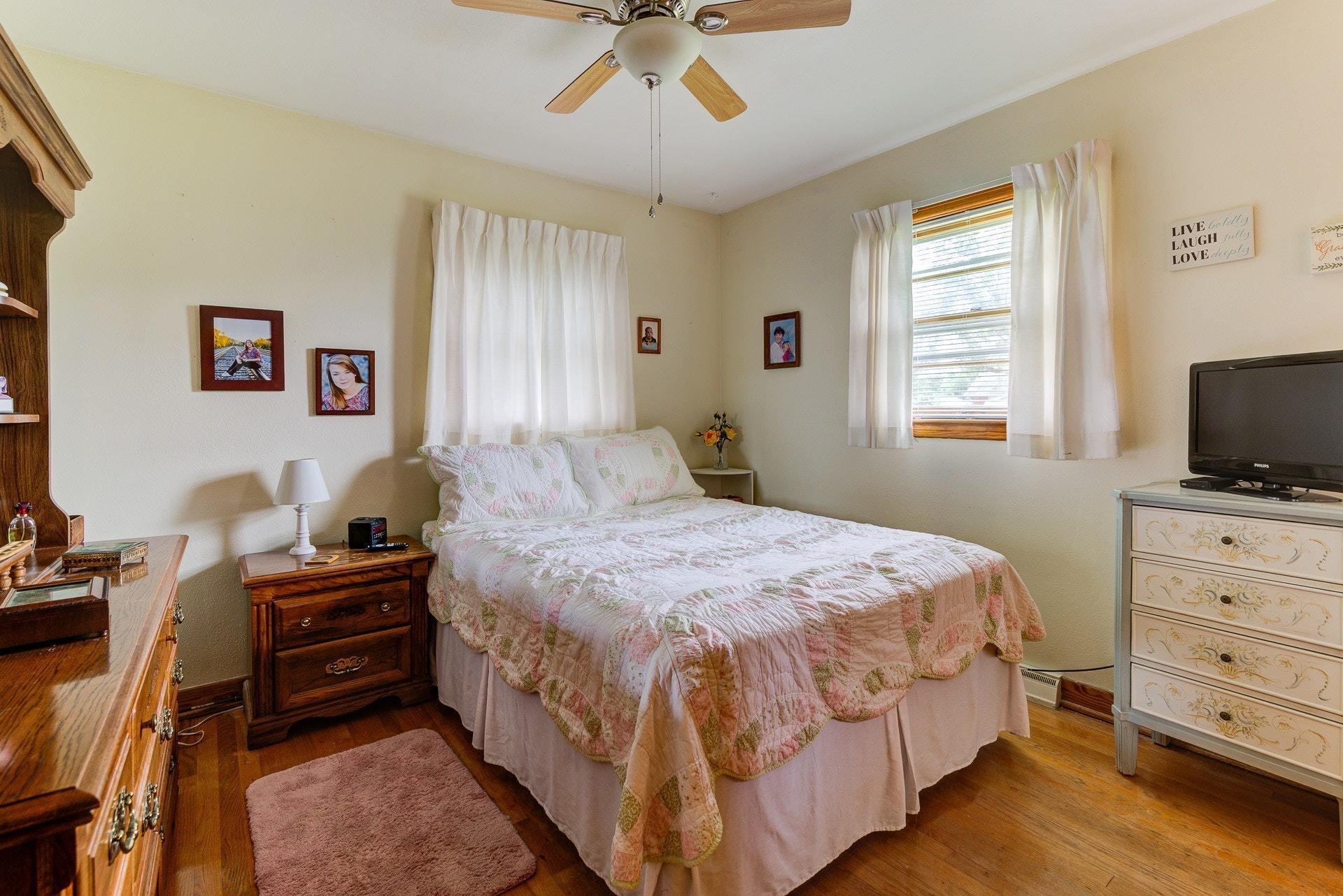 5735 Malvern Road Roanoke, VA 24012 - Photo 11 of 23 Bedroom