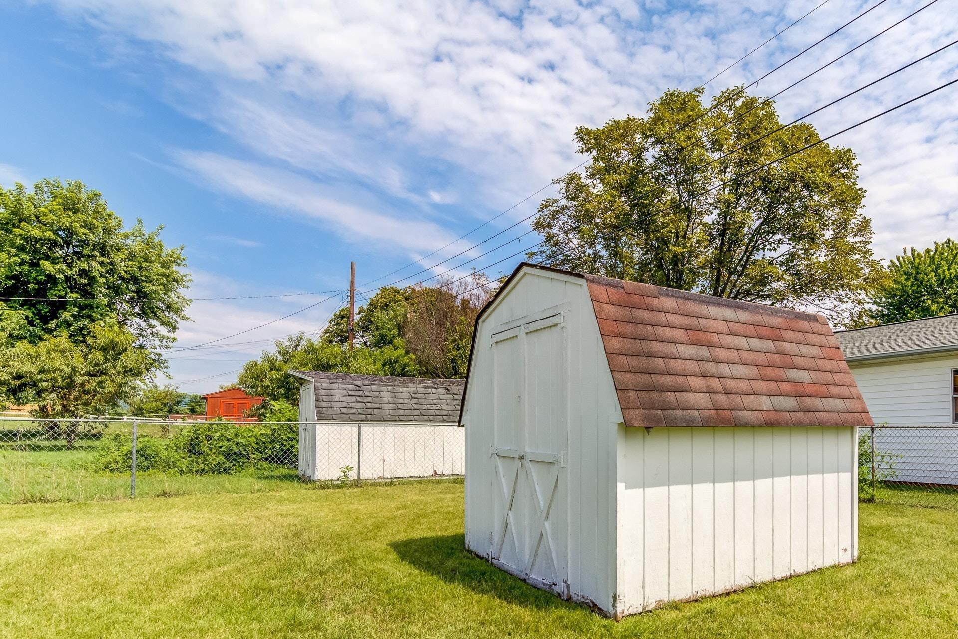 5735 Malvern Road Roanoke, VA 24012 - Photo 21 of 23 storage shed