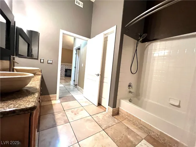 $1,490 | 3545 Cactus Shadow Street, Unit 203, Las Vegas, NV 89129