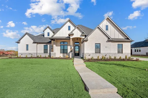 $995,000 | 404 Broadmoor Drive, Haslet, TX 76052