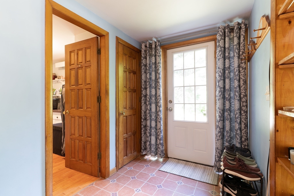 31 Little Alum Road Brimfield, MA 01010 - Photo 14 of 42