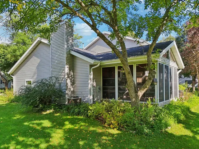 $450,000 | 4302 Beilfuss Drive, Madison, WI 53704