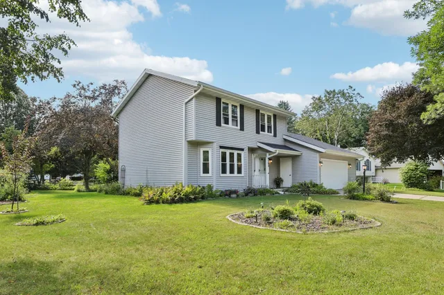$450,000 | 4302 Beilfuss Drive, Madison, WI 53704
