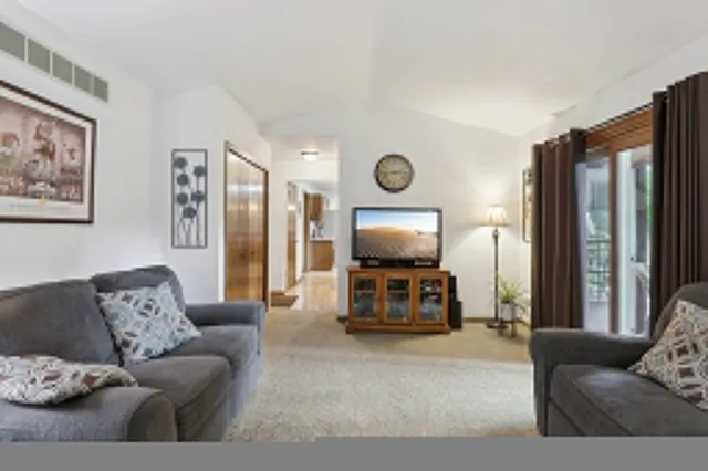 $450,000 | 4302 Beilfuss Drive, Madison, WI 53704