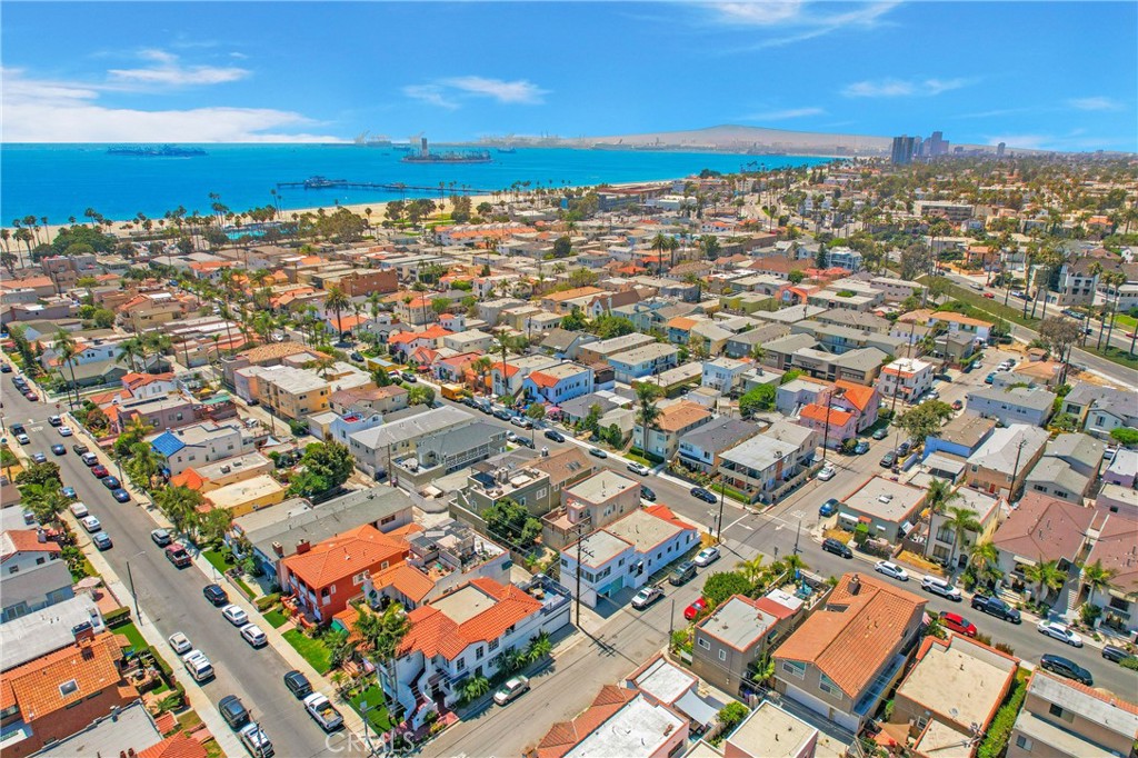 134 Prospect Avenue Long Beach, CA 90803 - Photo 18 of 21 an aerial view of residential building and lake