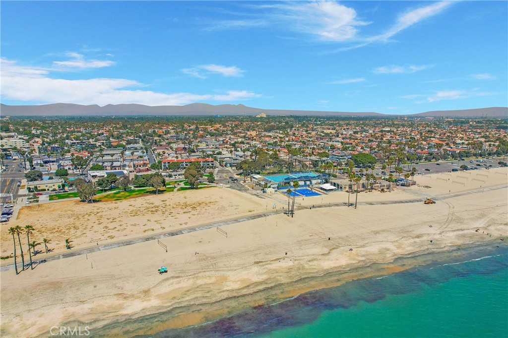 134 Prospect Avenue Long Beach, CA 90803 - Photo 19 of 21 a view of an ocean beach