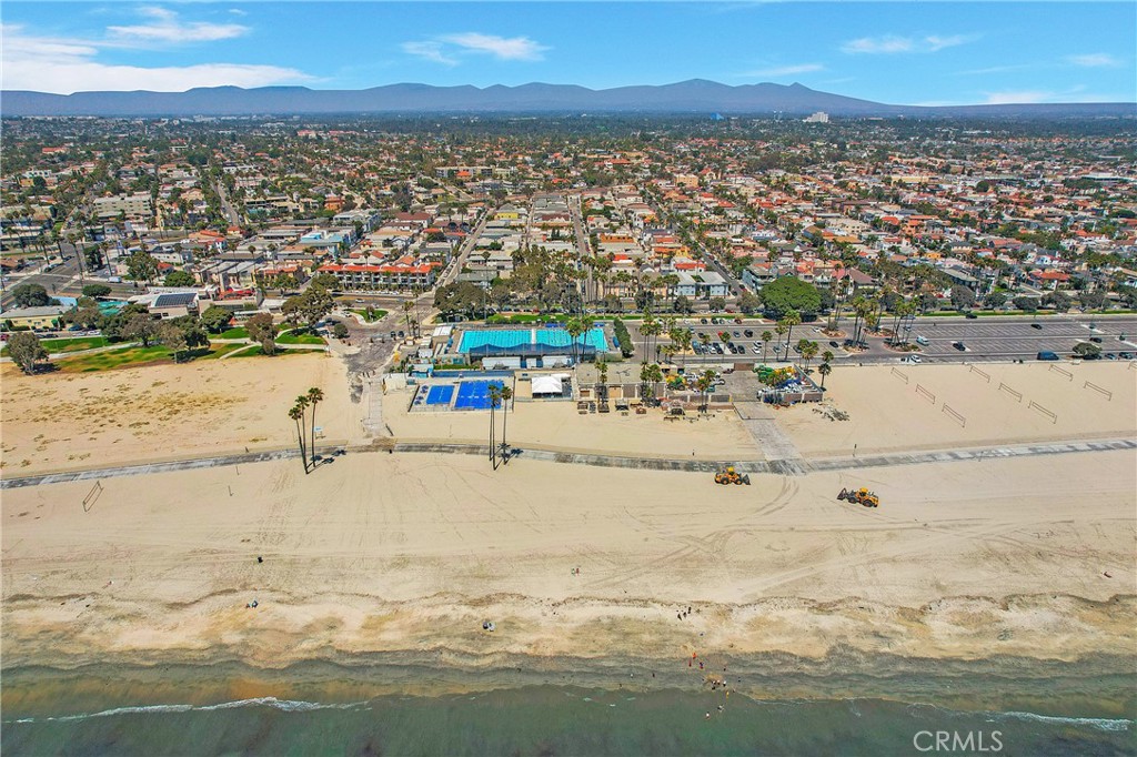 134 Prospect Avenue Long Beach, CA 90803 - Photo 20 of 21 a view of ocean view