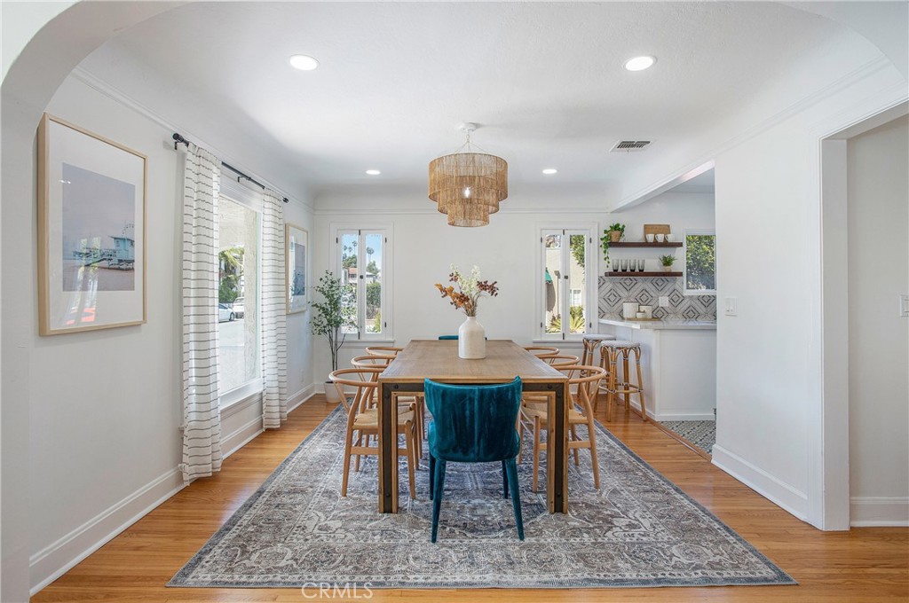 134 Prospect Avenue Long Beach, CA 90803 - Photo 8 of 21 a view of a dining room with furniture