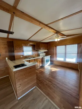 $17,495 | 2800 Ridge Avenue, Unit 125, Springfield, IL 62702