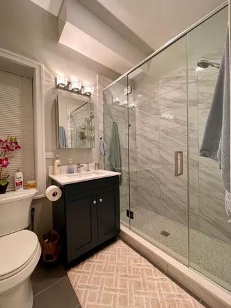 $4,400 | 1725 North Honore Street, Unit 1R, Chicago, IL 60622