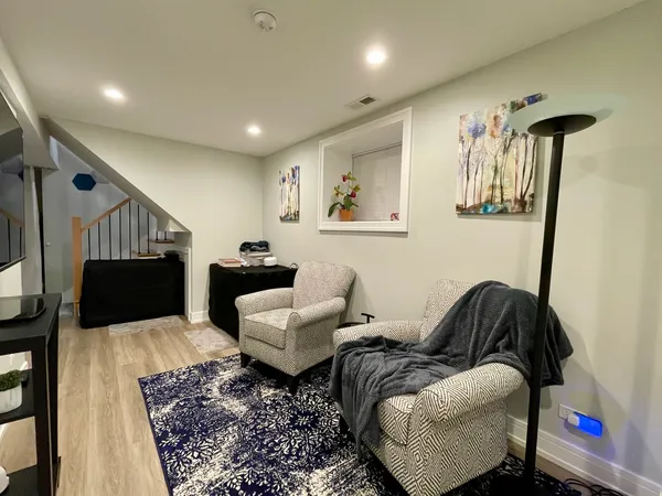 $4,400 | 1725 North Honore Street, Unit 1R, Chicago, IL 60622