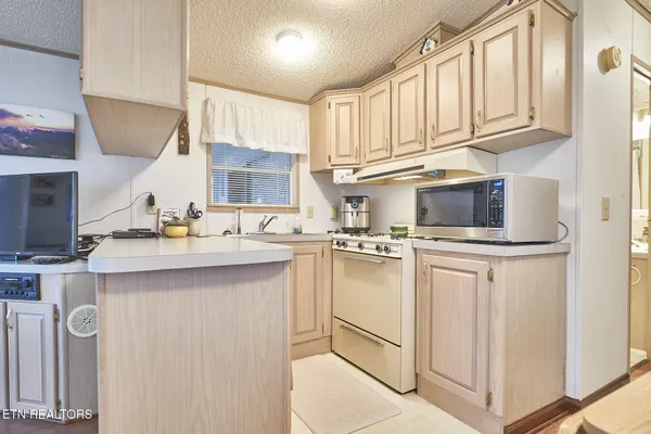 $149,900 | 573 Flamingo Circle, Townsend, TN 37882