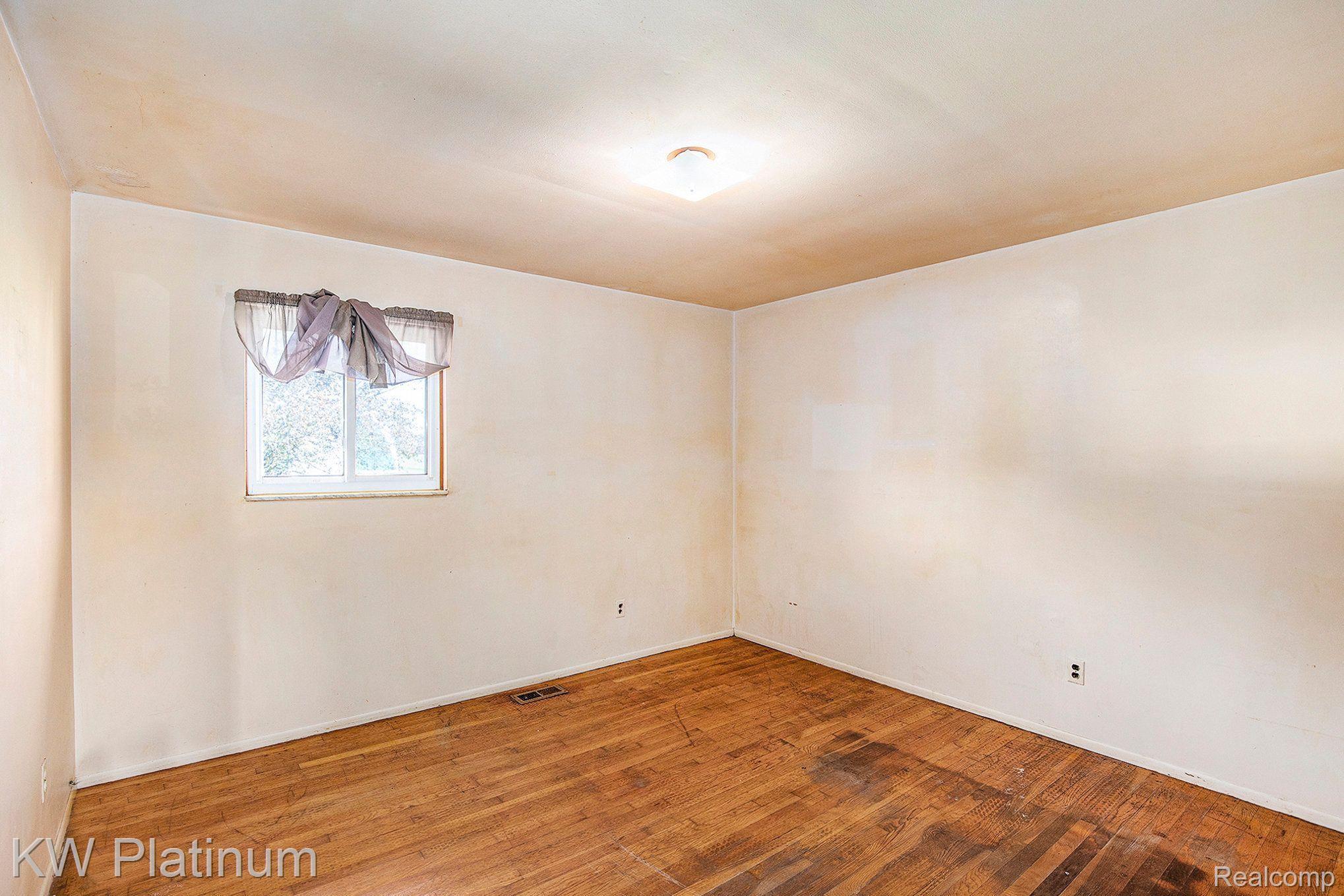 9176 Meisner Road Casco, MI 48064 - Photo 15 of 32 Gallery Image 15