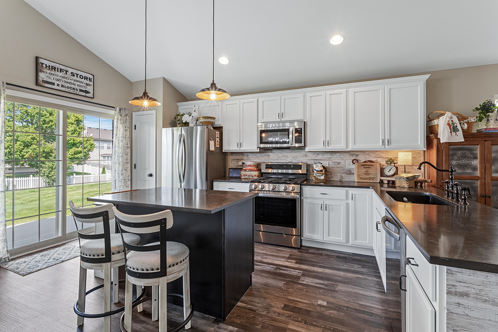 25632 South Riley Erin Road Manhattan, IL 60442 - Photo 8 of 24 Gallery Image 8