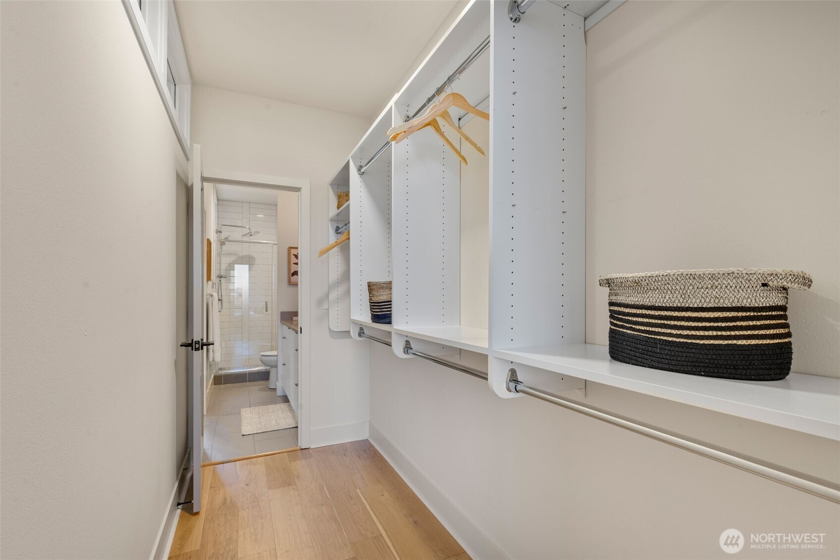 908 North 46th Street, Unit F Seattle, WA 98103 - Photo 15 of 40