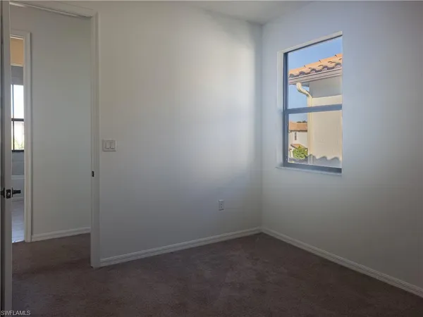 $2,250 | 8923 Madrid Circle, Naples, FL 34104
