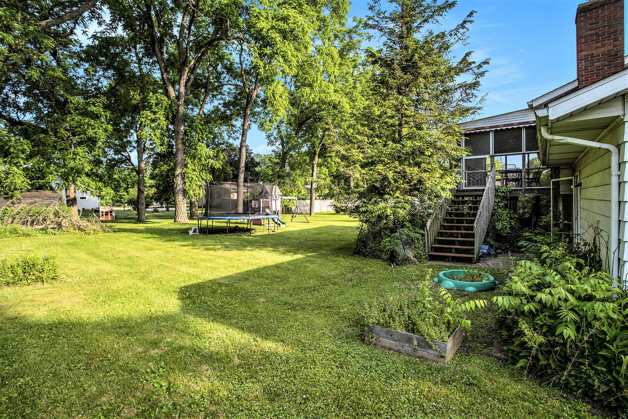 6958 Paddock Lane Jackson, MI 49201 - Photo 22 of 24 6958_paddock_ln_jackson_mi_49201_43_of_4