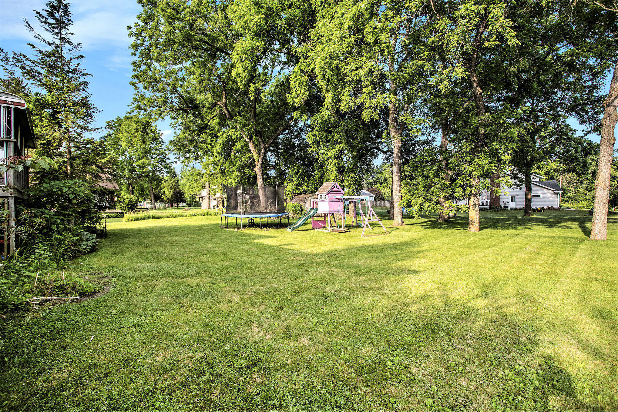 6958 Paddock Lane Jackson, MI 49201 - Photo 23 of 24 6958_paddock_ln_jackson_mi_49201_45_of_4