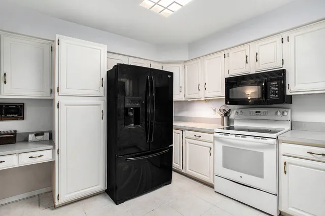 $265,000 | 6958 Paddock Lane, Jackson, MI 49201