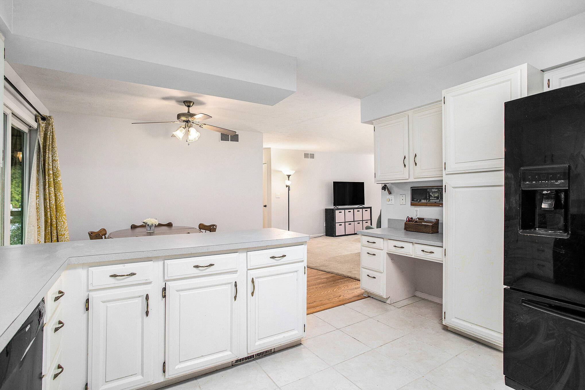 6958 Paddock Lane Jackson, MI 49201 - Photo 6 of 24 6958_paddock_ln_jackson_mi_49201_18_of_4