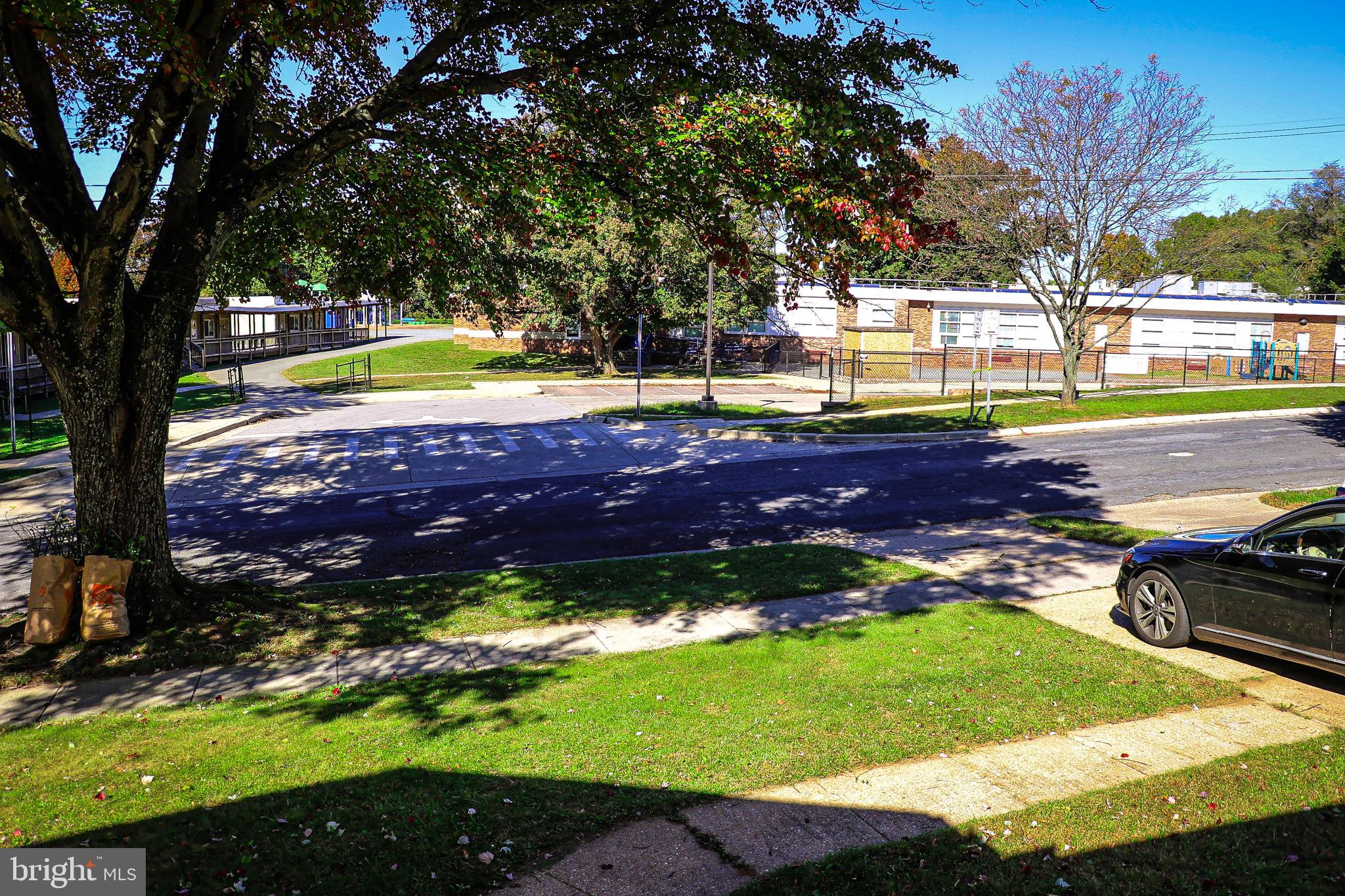 12507 Greenly Street Silver Spring, MD 20906 - Photo 4 of 61 Gallery Image 4