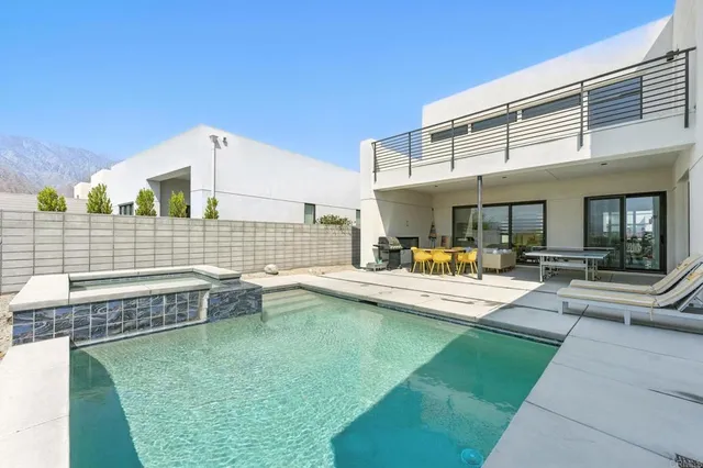$1,290,000 | 455 Palladium Boulevard, Palm Springs, CA 92262