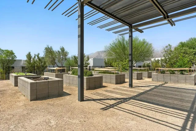 $1,290,000 | 455 Palladium Boulevard, Palm Springs, CA 92262
